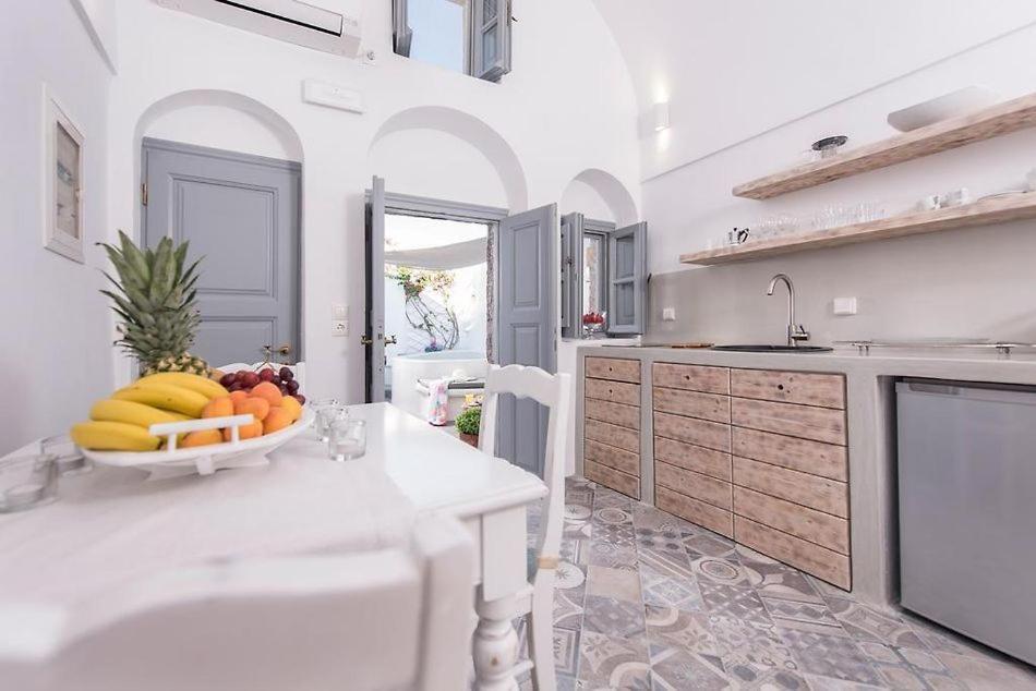 Angels Villa Santorini Мегалохори Экстерьер фото