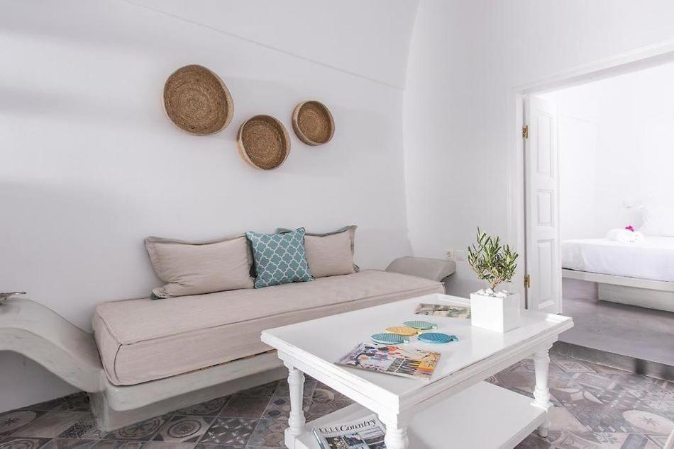Angels Villa Santorini Мегалохори Экстерьер фото